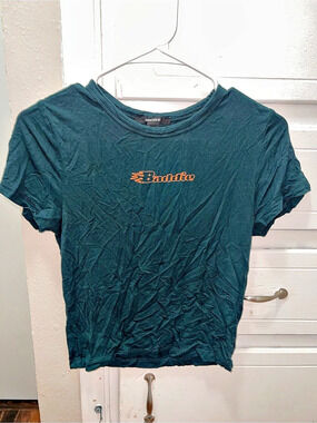Routledge Short Sleeve Tee in Green Like New
